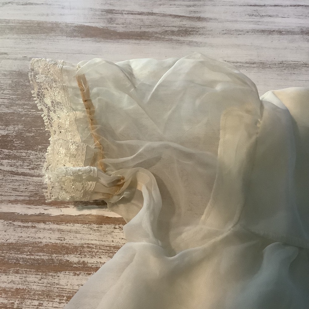 VTG White Lace & Organza Baby Girls Christening Baptism Gown Floral Embroidery - Picture 7 of 11